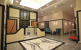 Roof 264 Hotel & Suites